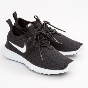 Nike Juvenate Sneaker (Women) - Size 8